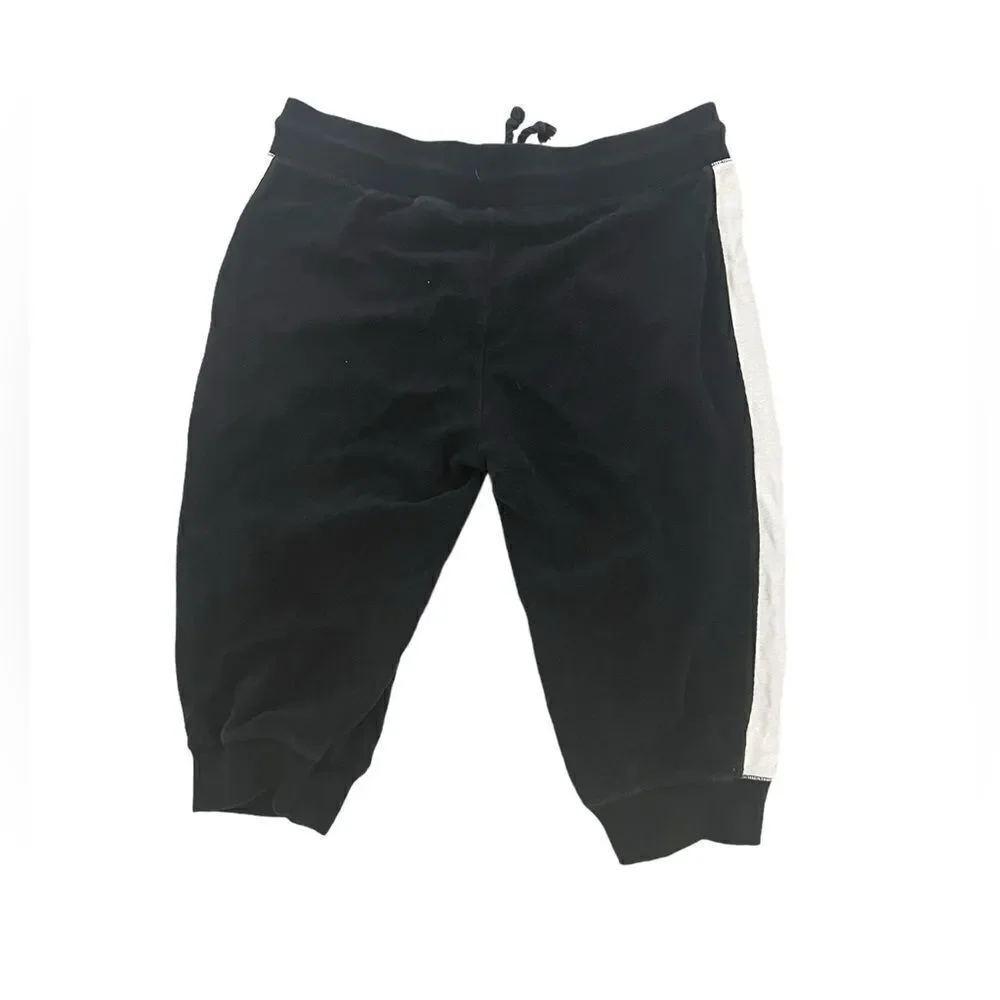 Nike jogger capris